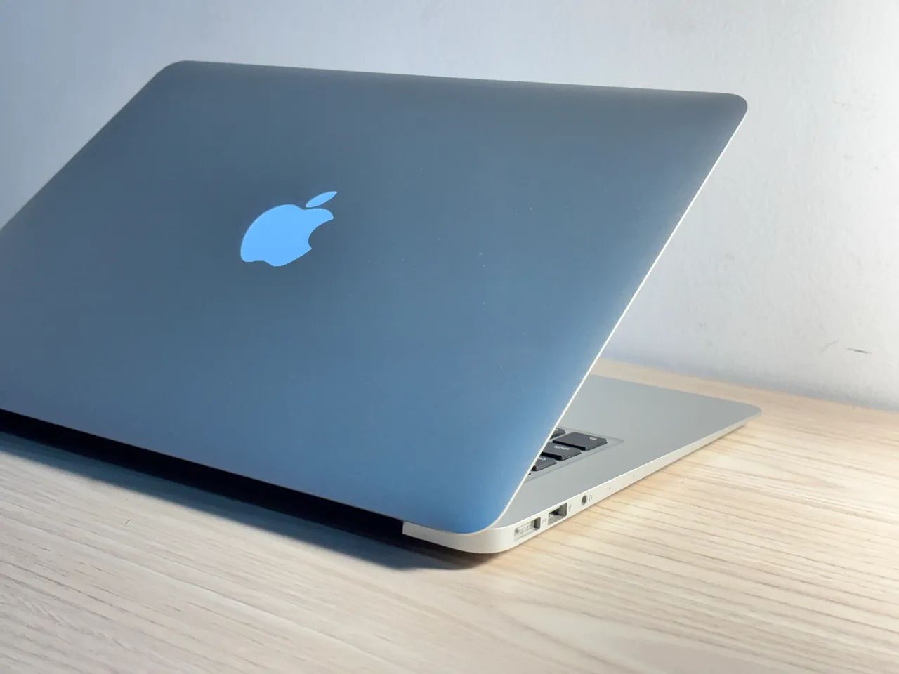 MacBook Air 2017 13 polegadas 8/128GB - Notebooks - Salgado Filho