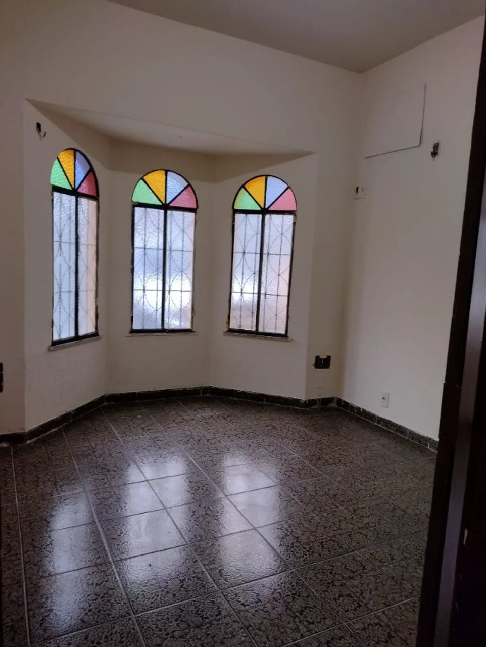 Prédio Estilo Castelo c/ 6 Apartamentos 2 Quartos todos Alugados no Alvorada 1 - Foto 5
