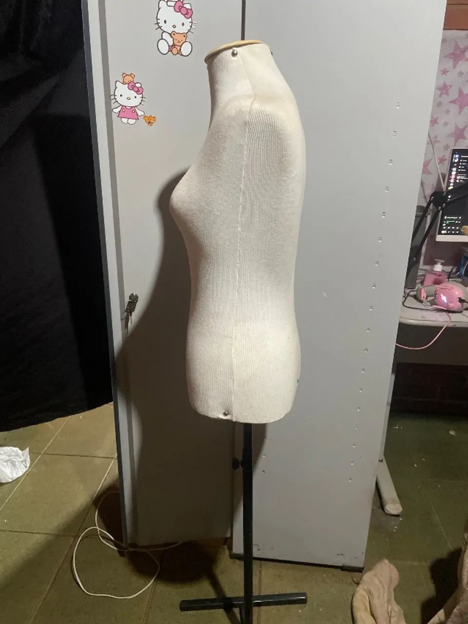 manequim busto com pedestal 2m - Foto 5