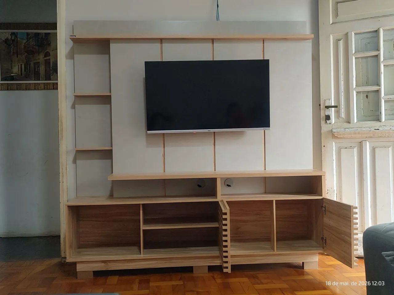 Estante para TV e Home Theater até 65 Polegadas 178,6cmx183cm Marmorizado 2 Portas Ripadas - Foto 3
