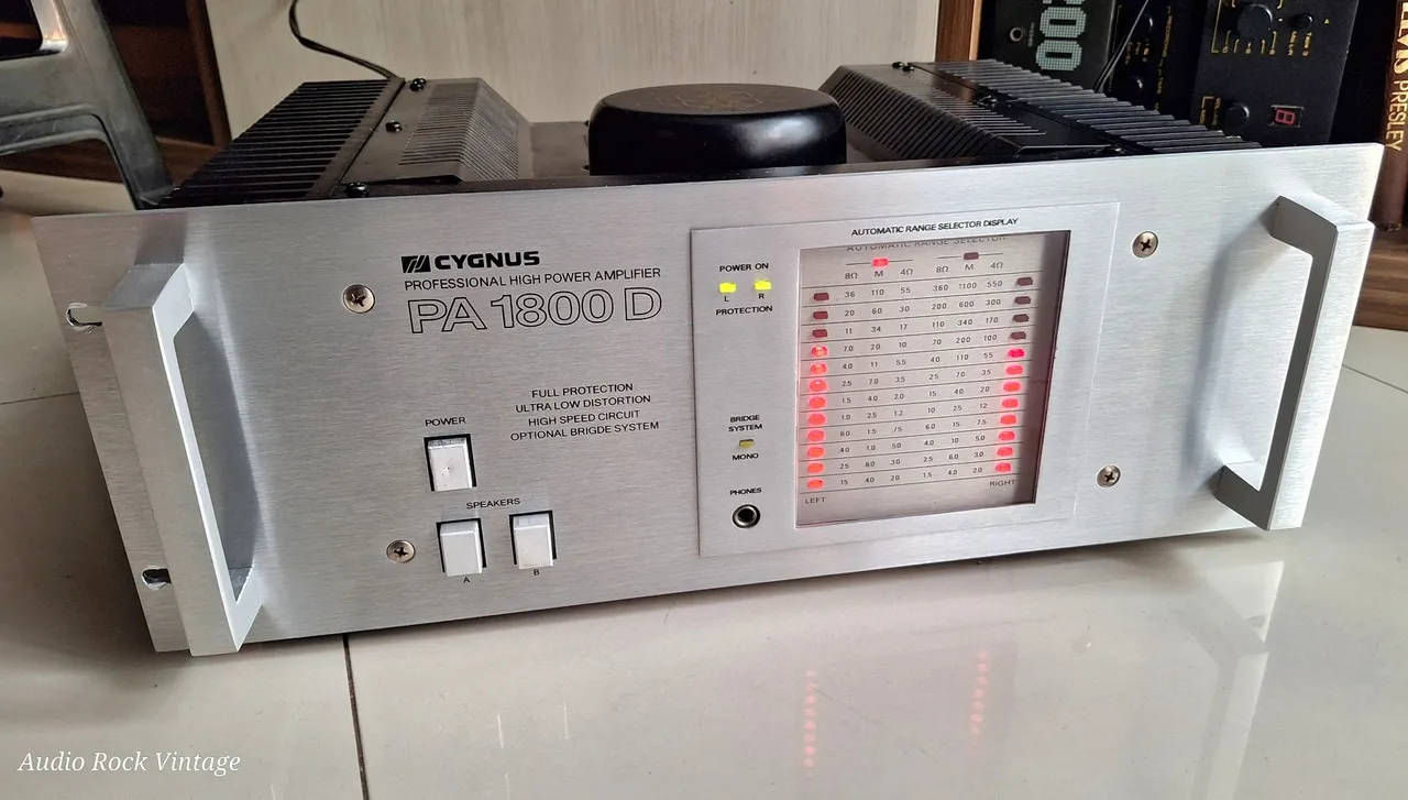 Processador Fractal Audio Axe FX 2 Mark II - Equipamentos e