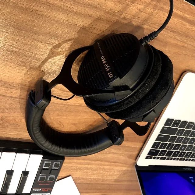  Beyerdynamic DT 990 PRO,  250 ohms Black - Foto 2