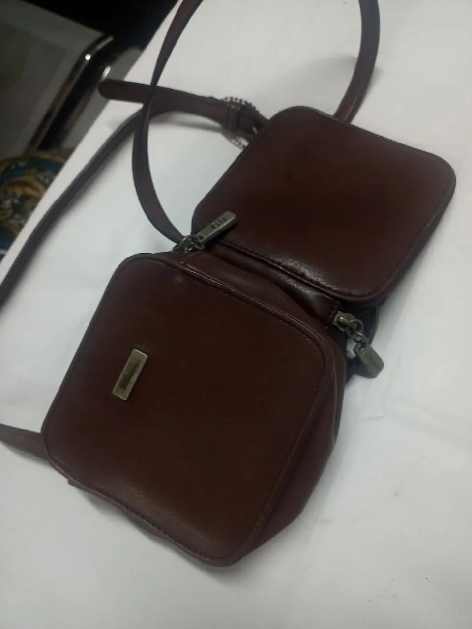 Bolsa de couro marrom, pequena e quadrada USADA - Foto 4