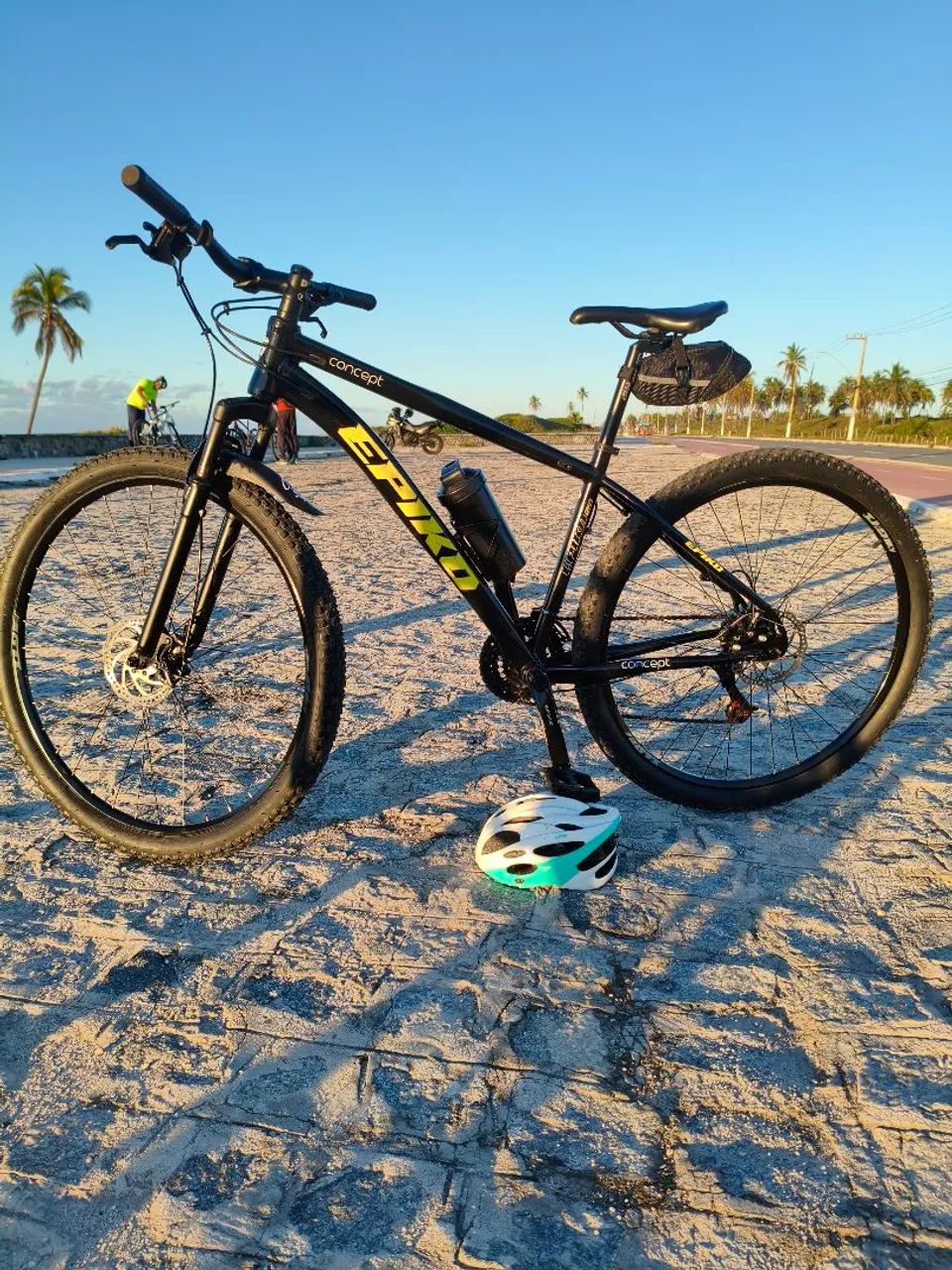 Bicicleta aro 29 com câmbio Shimano - Foto 3
