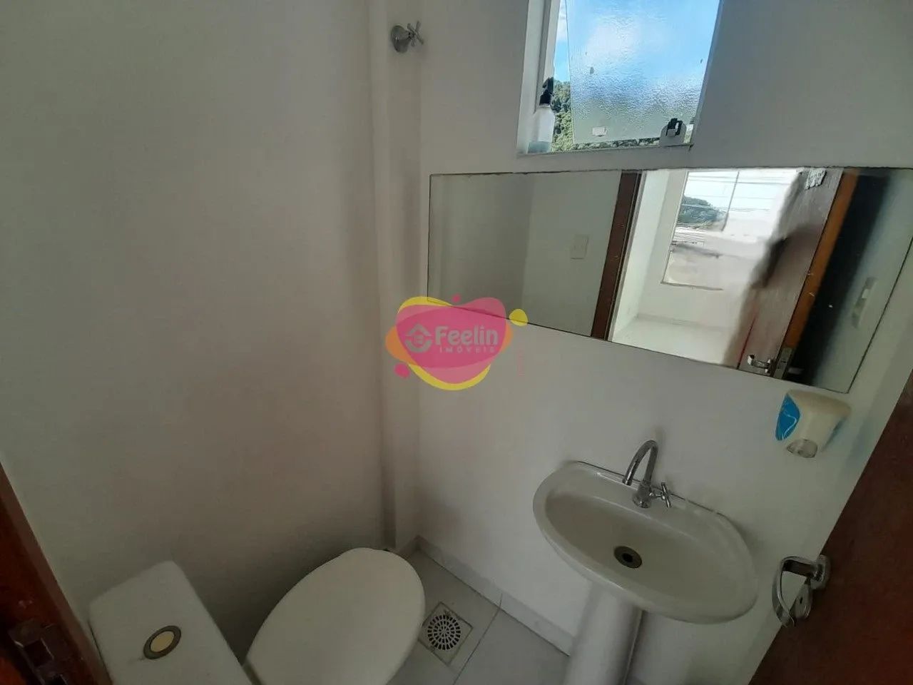 Sala Comercial em frente ao TIRIO - Rio Tavares| Campeche - Foto 2