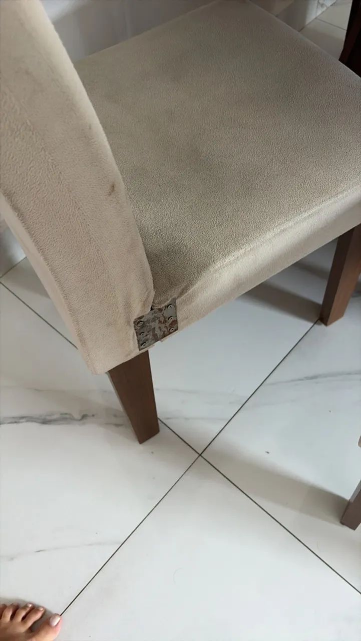 Vendo 4 cadeiras de mesa de jantar - Foto 2