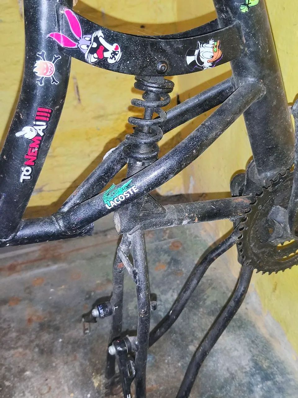 quadro de bicicleta aro 29 com mola no meio e já vai com rolamento central  - Foto 3