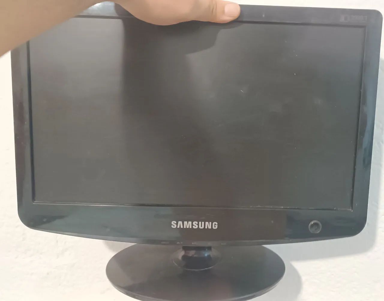 Samsung 15-inch Monitor415076252030095360