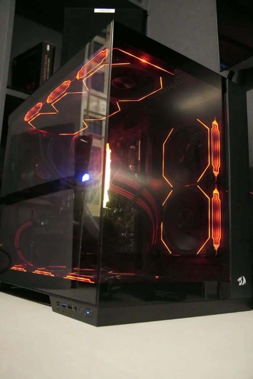 PC Gamer (RTX 5060, Ryzen 5600, 32GB)