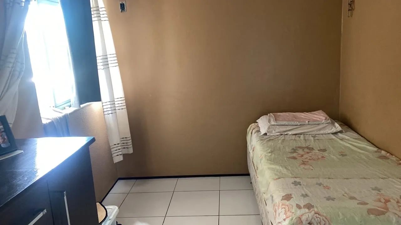 DIVIDO APARTAMENTO - 3 QUARTOS NO FARIAS BRITO - Foto 2