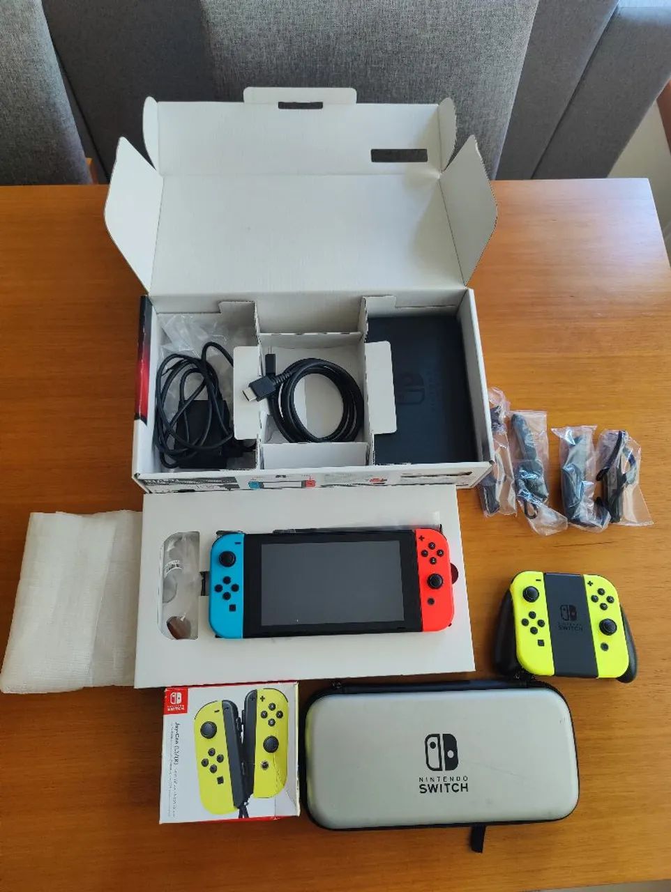 Nintendo Switch v1, bloqueado, usado - Foto 3