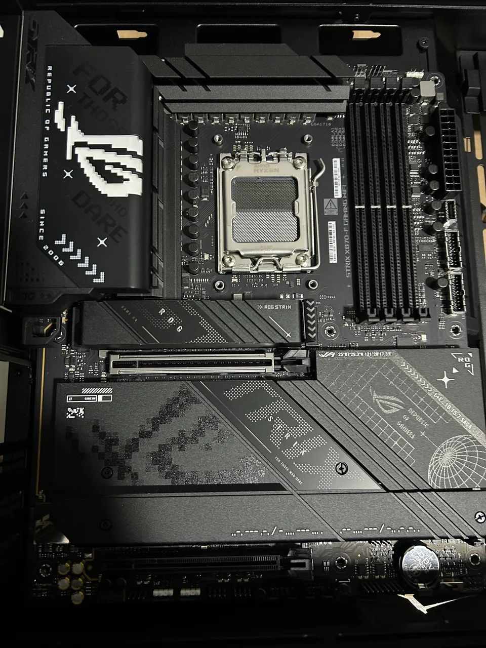 Placa mãe asus rog strix x870-f - Foto 3