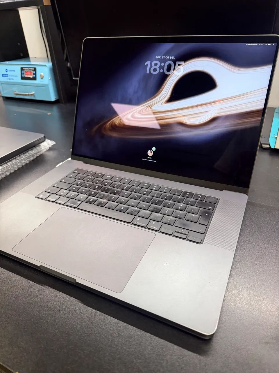 MacBook Pro M3 Pro 16  - Foto 3