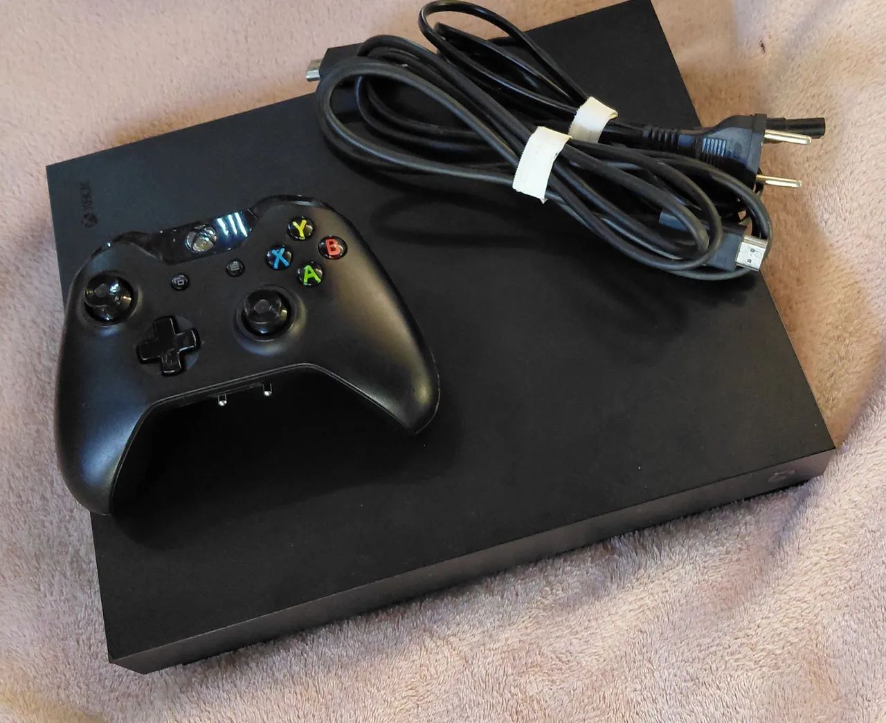 VENDO XBOX ONE X (1TB) - Foto 2
