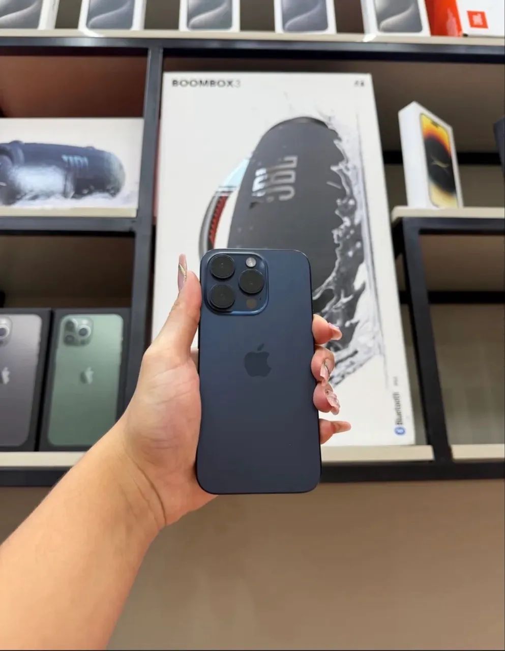 iPhone 15 pro 128 gb Azul semi novo com garantia 