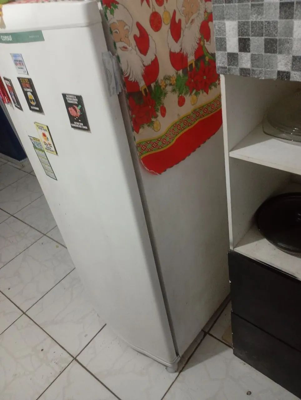 Vendo geladeira funcionando perfeitamente!! - Foto 2