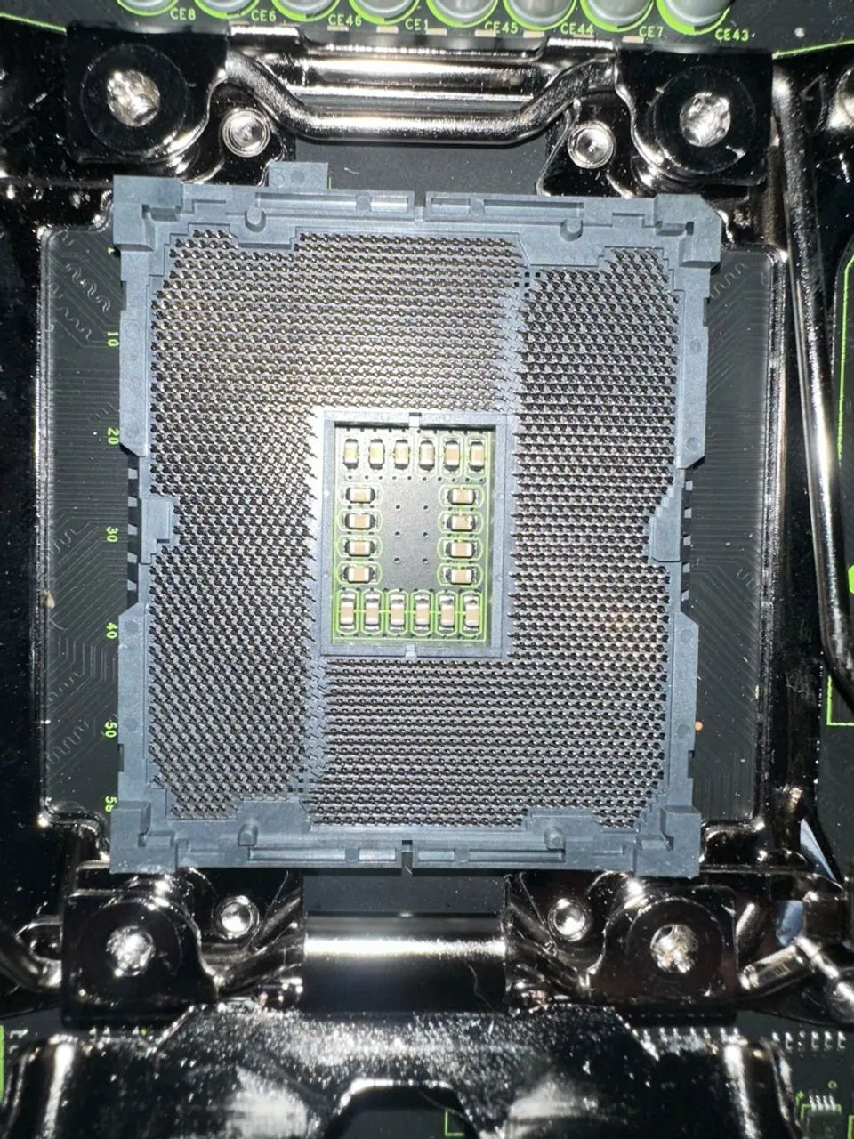 KIT X99 - Placa Mãe MR9A Pro + Xeon 2680 V4 - Foto 3