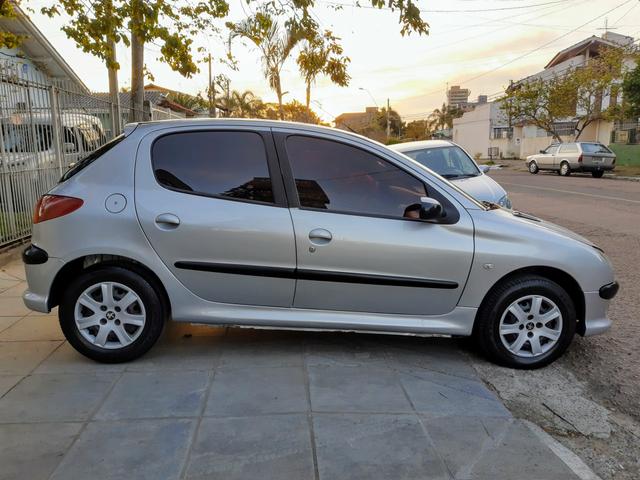 Peugeot 206 Pres 1.4 8 válvulas flex!! Completo ótimo estado!! - Foto 6