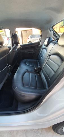 Peugeot 207 - Foto 11