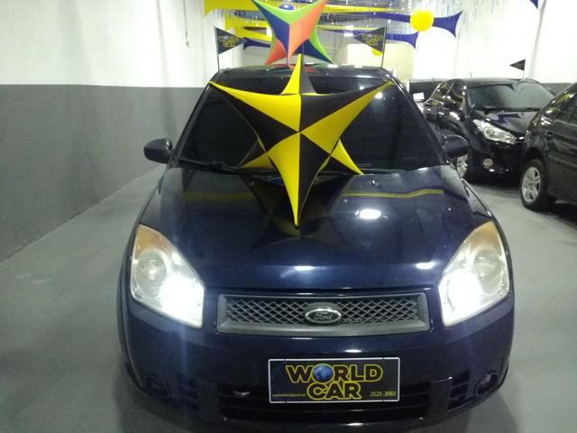 Fiesta Sedan é Na World Car