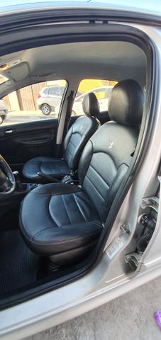 Peugeot 207 - Foto 13