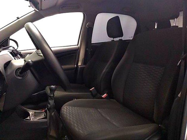 Toyota Etios HATCH 1.3 2015/ 2015 >Aceita troca menor valor - Foto 10