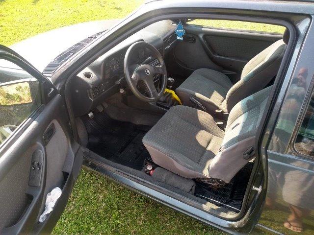 Kadett GL 1.8 em bom estado - Foto 9