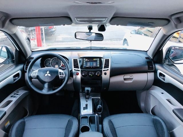 Mitsubshi Pajero Dakar hpe 3.2 turbo diesel 170cv 4x4 , ipva 2020 pago - Foto 3