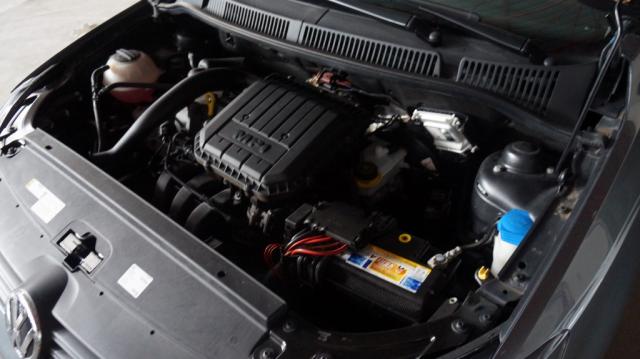VOLKSWAGEN FOX 1.0 MPI COMFORTLINE 12V FLEX 4P MANUAL - Foto 17
