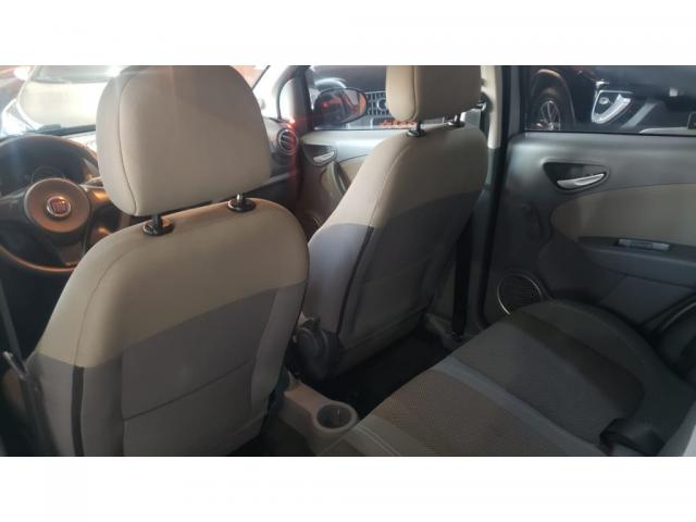 FIAT PALIO ESSENCE 1.6 FLEX 16V 5P - Foto 17