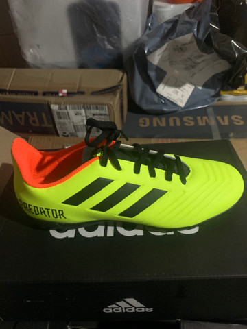 adidas predator 18.4 society
