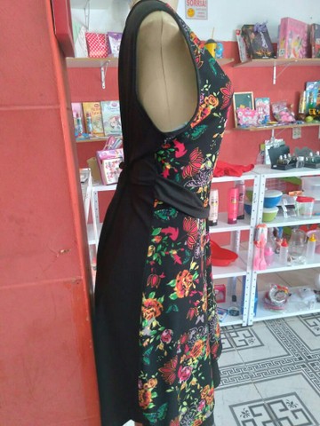 Lindo vestido estampado, transpassado - Foto 3