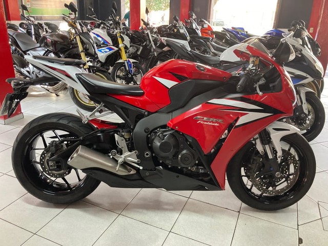 HONDA CBR 1000 RR FIREBLADE