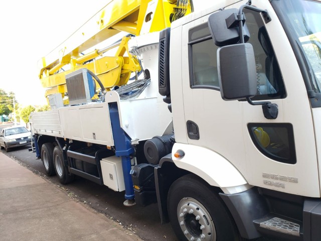 FORD CARGO 2629 2013 COM BOMBA DE CONCRETO LANÇA ZOOMLION 33 M
