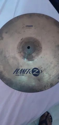 Pratos de bateria 