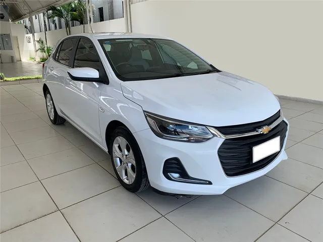 Chevrolet Onix Plus conquista título de menor desvalorização