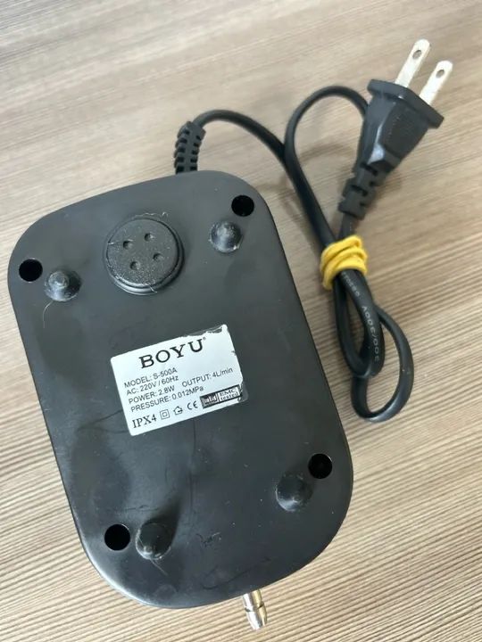 Compressor bomba de ar Boyu S 500A 4 Lts min. Aquários de até 100 litros - Foto 3