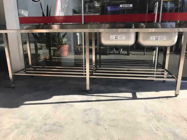 Pia inox nova fabricada sob medida - modelo da foto com duas cubas em medida 2,90mt - Foto 2