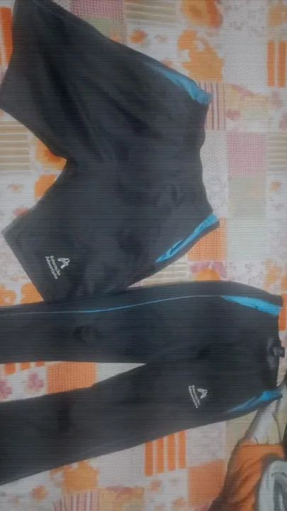 Livros e uniformes  - Foto 3