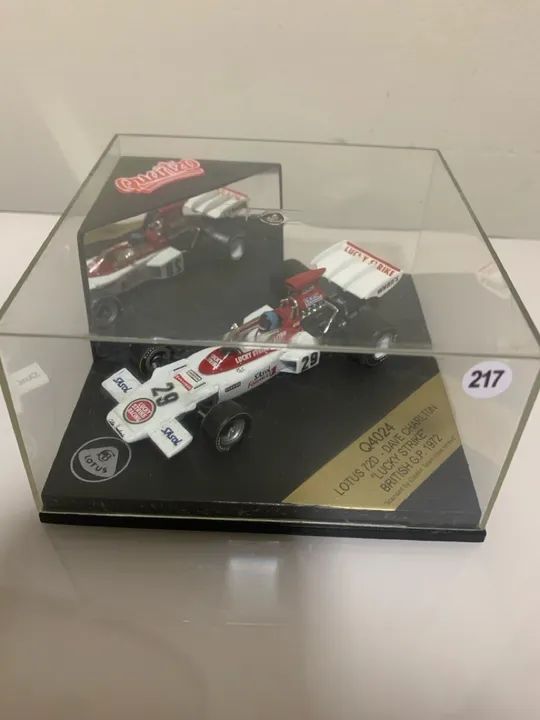 Miniatura Formula 1 Lotus Ford 72D/Dave Charlton 1972