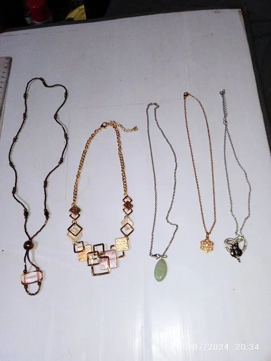 Colares femininos. Bijuterias de ótima qualidade. Kit com 5 peças. - Foto 2