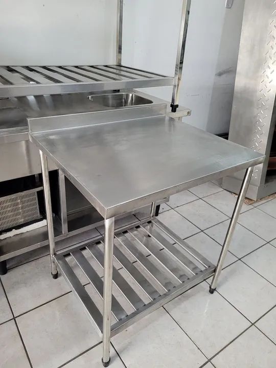 MESA INOX 304 COM PANELEIRO GRADEADO  - Foto 2