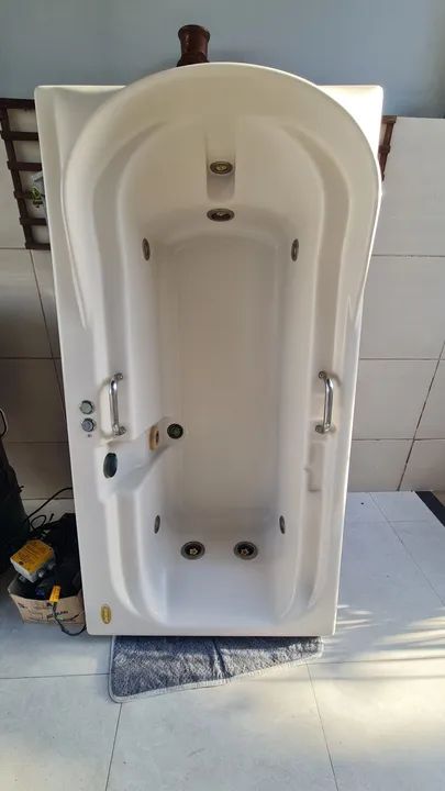 Banheira Hidromassagem Jacuzzi  - Foto 3