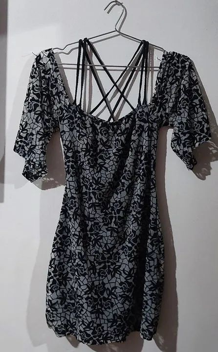 Vestido preto com renda Planet Girls M