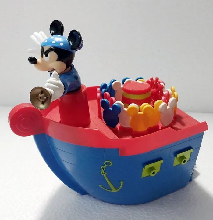 Barco Pirata Mickey Mouse Leia o anúncio