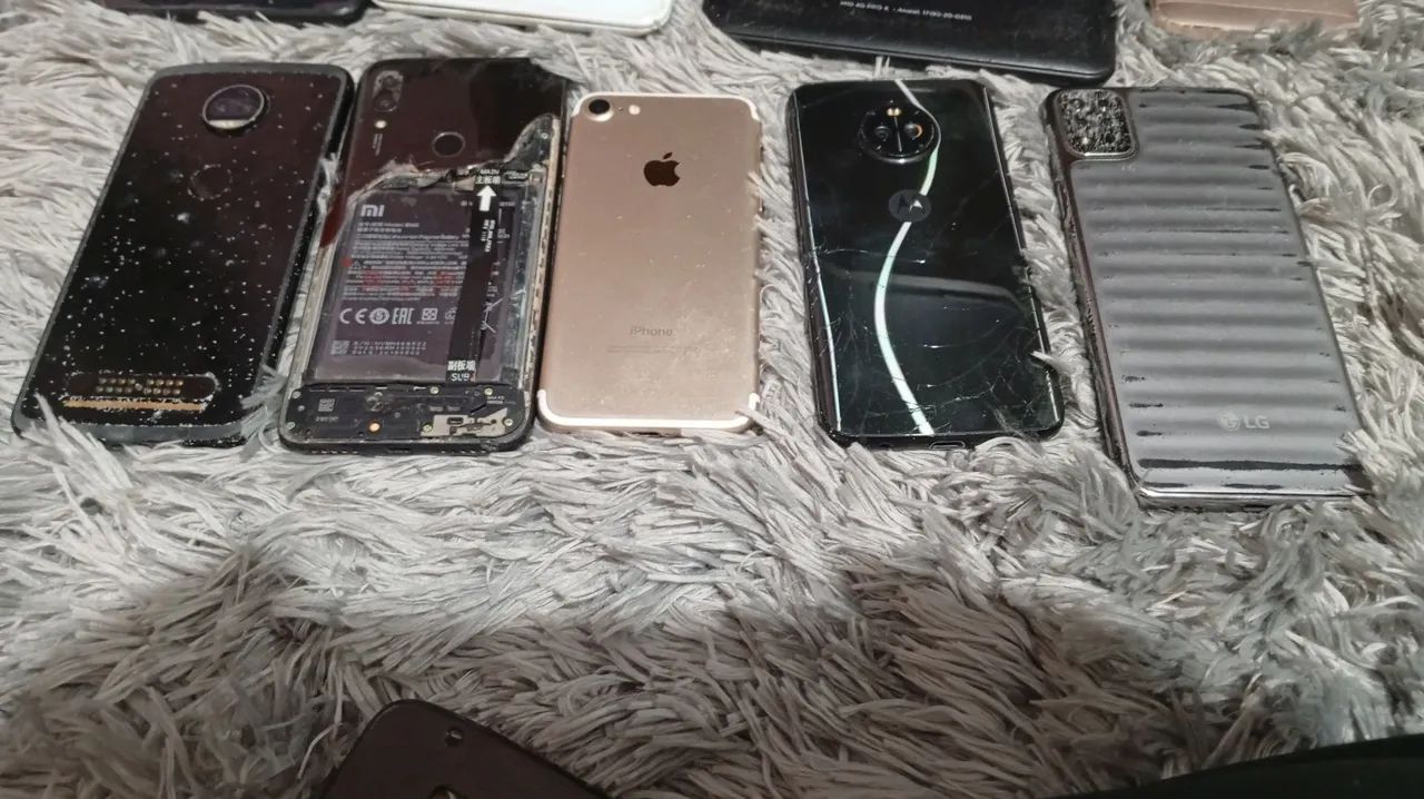 6 celular 3tablet tudo pra arrumar ou peças valo velho zsul  - Foto 4