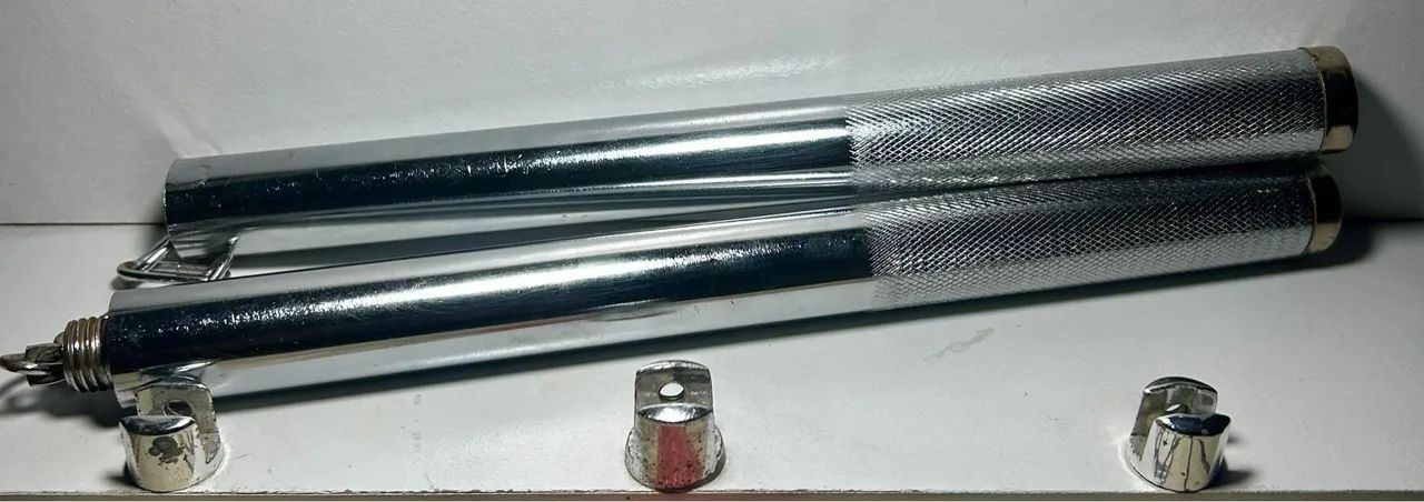 Nunchakus de Metal Cromado