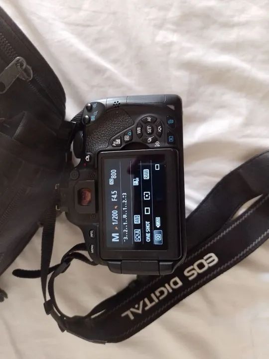 Câmera Canon EOS Rebel T5i - Foto 2