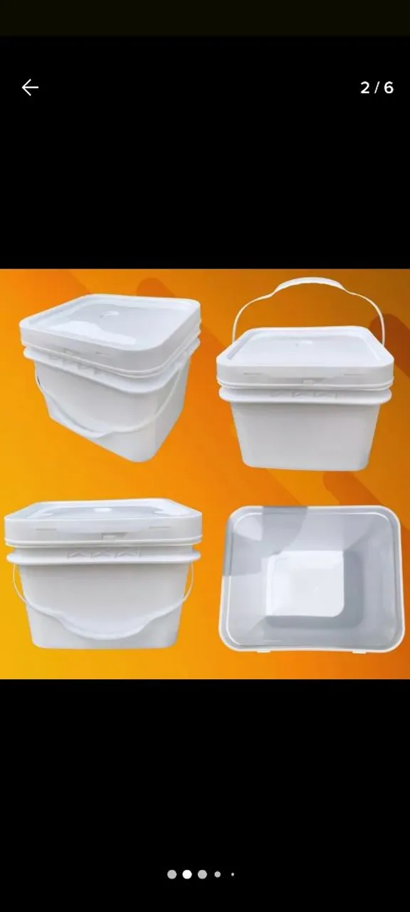 Kit com 2 Baldes plásticos com tampa -usado