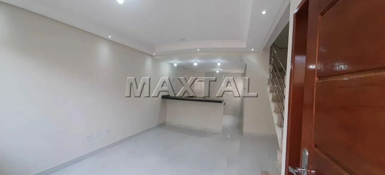 Casa em Condomínio Novo no Bairro do Jardim Joamar, 2 Suítes, 1 sala e 1 Vaga.